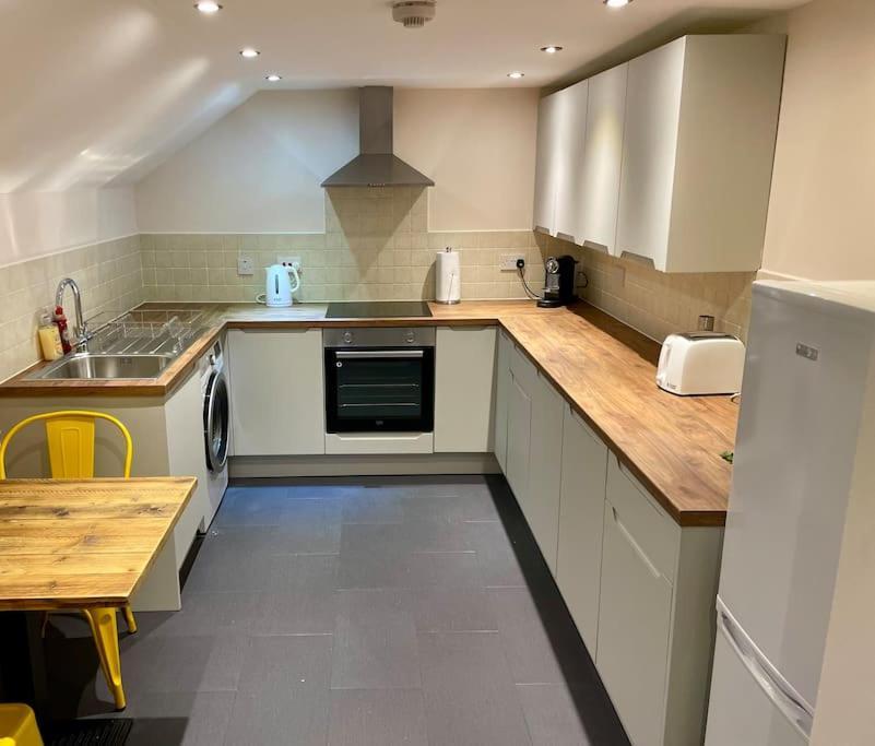 Vennel Street Apartments Stewarton Екстер'єр фото
